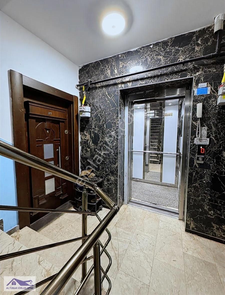 Yalova Armutlu İskelede | 3+1 Geniş Yazlık Daire - Görsel 28