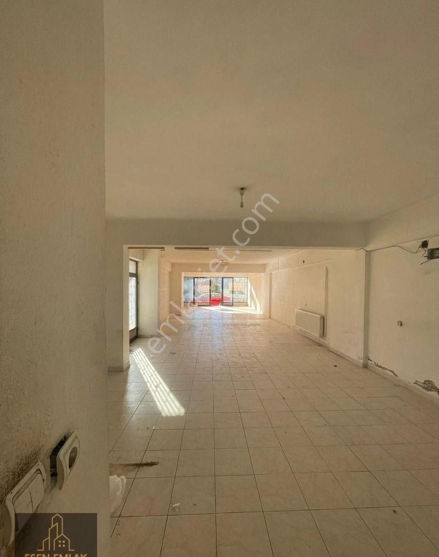 Antalya Elmalı İlçesinde Çarşı Merkezde İşlek Cadde Üzerinde 140m2 Kiralık Dükkan - Görsel 2