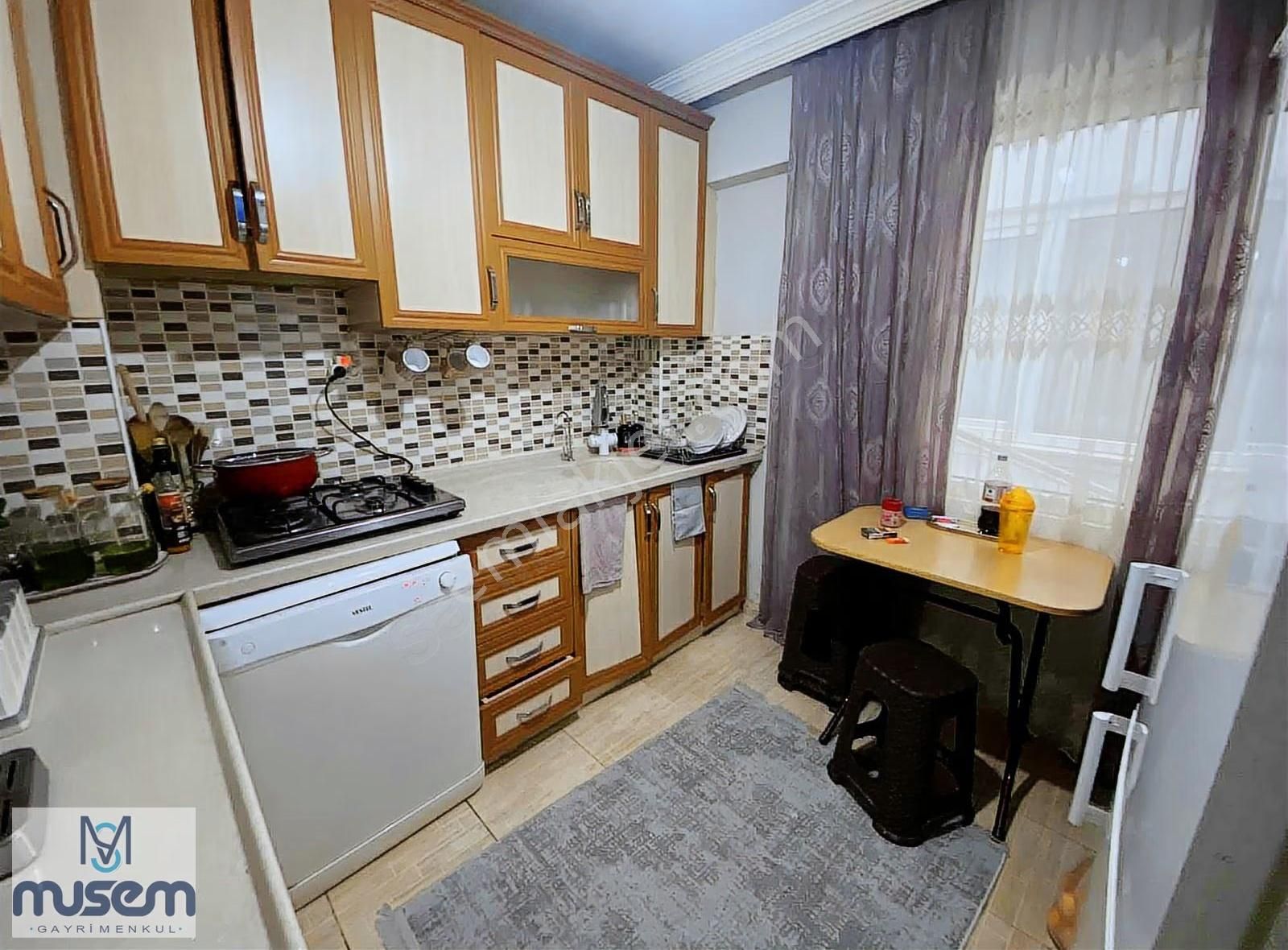 Cumhuriyet Mahallesinde Ara Kat Satılık 3+1 Daire - Görsel 15