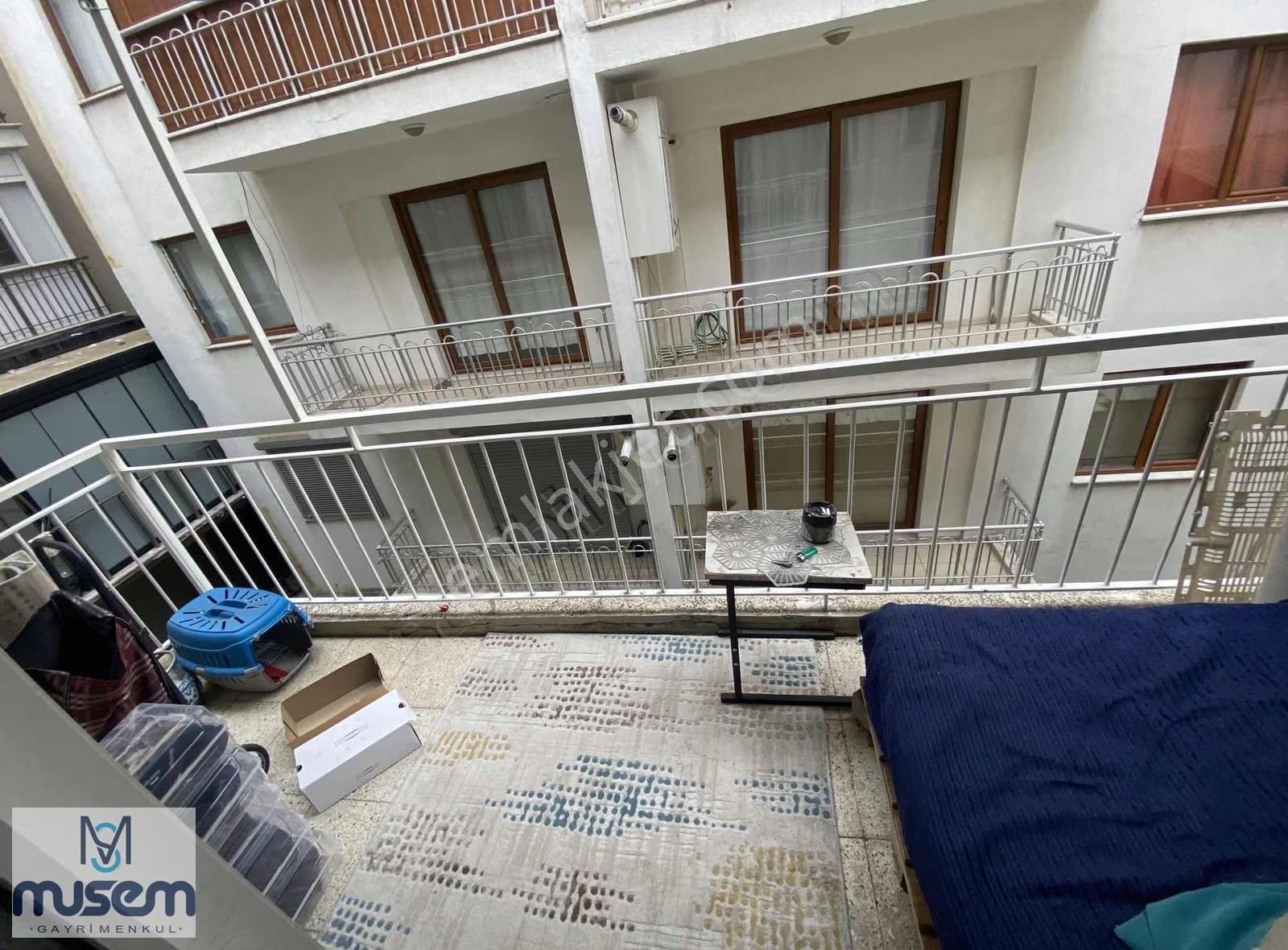 Cumhuriyet Mahallesinde Ara Kat Satılık 3+1 Daire - Görsel 2