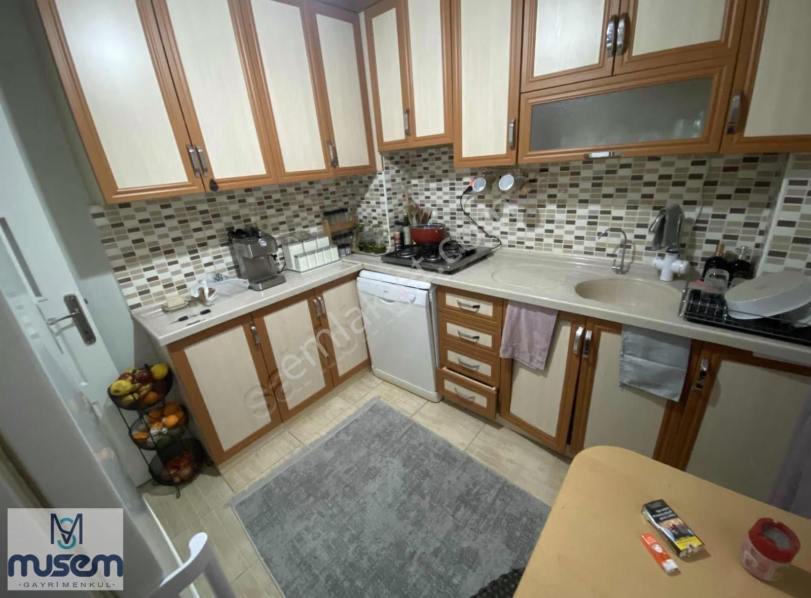 Cumhuriyet Mahallesinde Ara Kat Satılık 3+1 Daire - Görsel 9