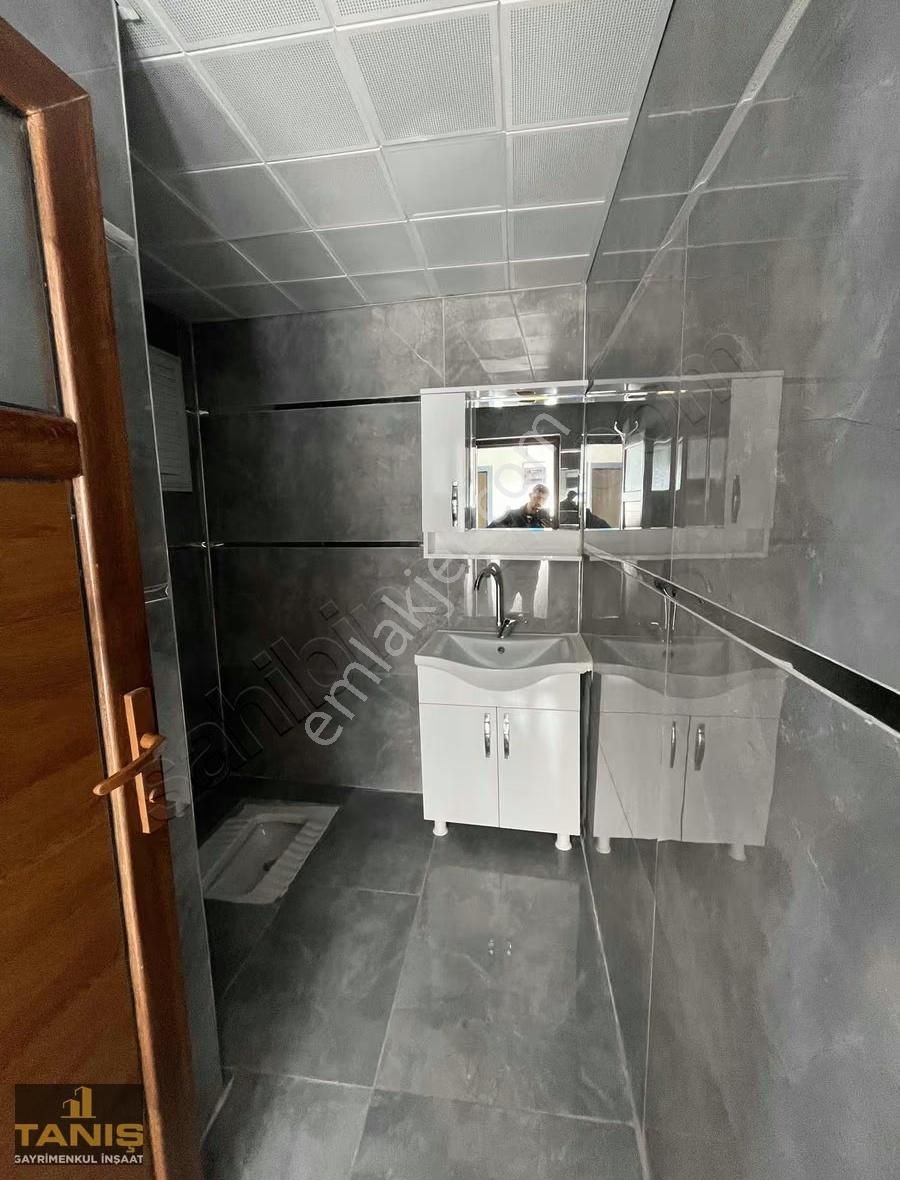 Yüreğir Yenidoğan Mah Kiralık 1+1 Geniş Oturumlu Ve Doğalgazılı - Görsel 19