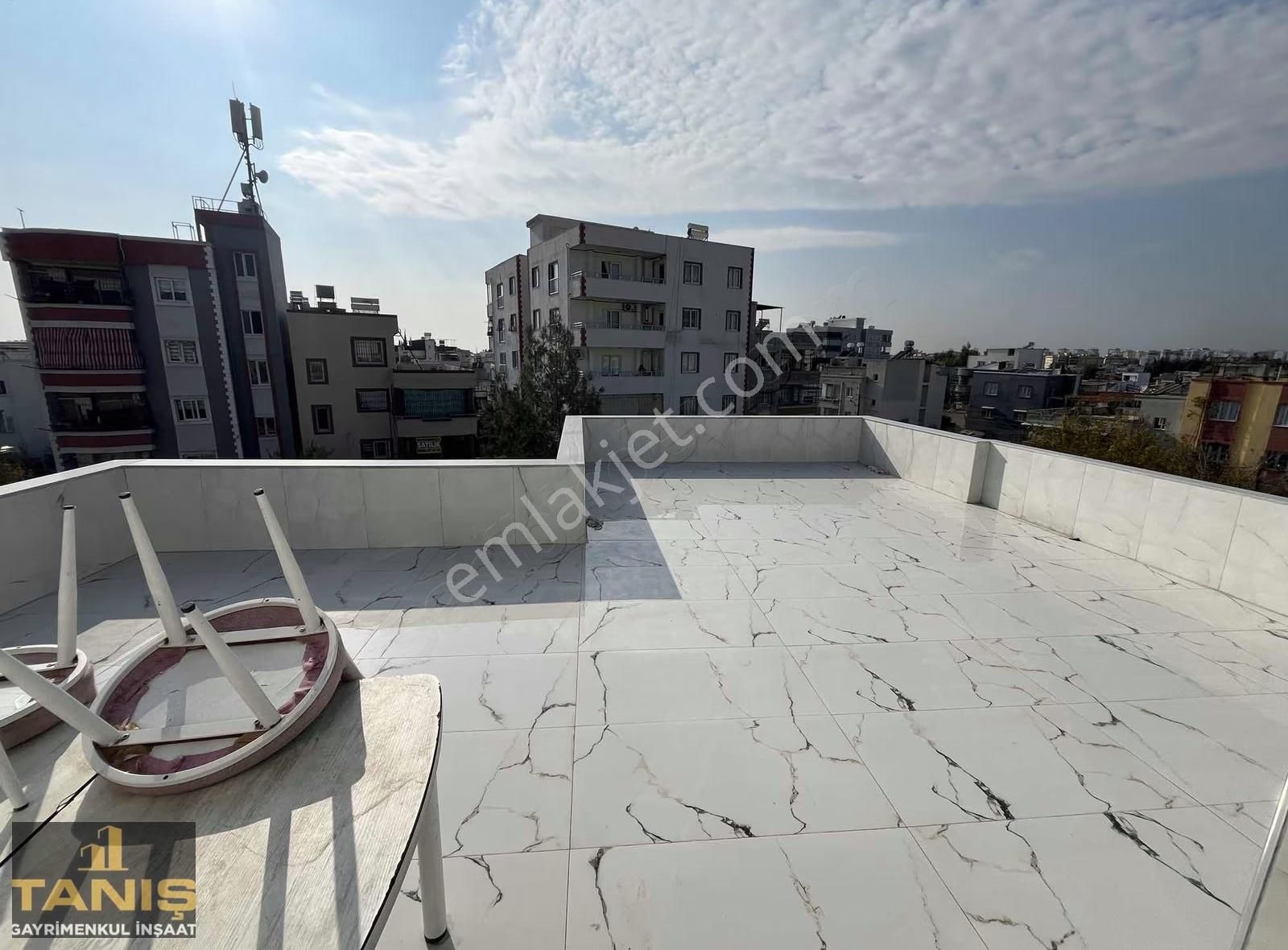 Yüreğir Yenidoğan Mah Kiralık 1+1 Geniş Oturumlu Ve Doğalgazılı - Görsel 4