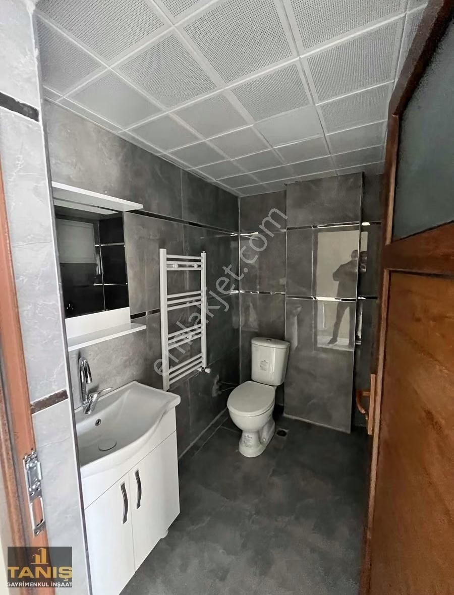 Yüreğir Yenidoğan Mah Kiralık 1+1 Geniş Oturumlu Ve Doğalgazılı - Görsel 20