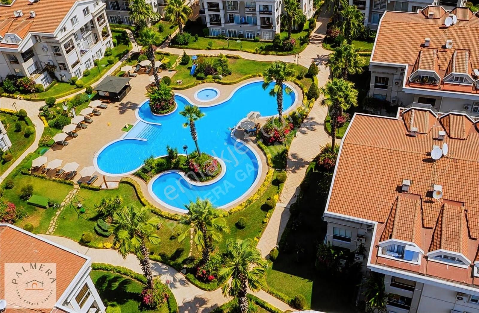 Elit Sitede,havuzlu Güvenlikli Full Eşyalı Şık Daire