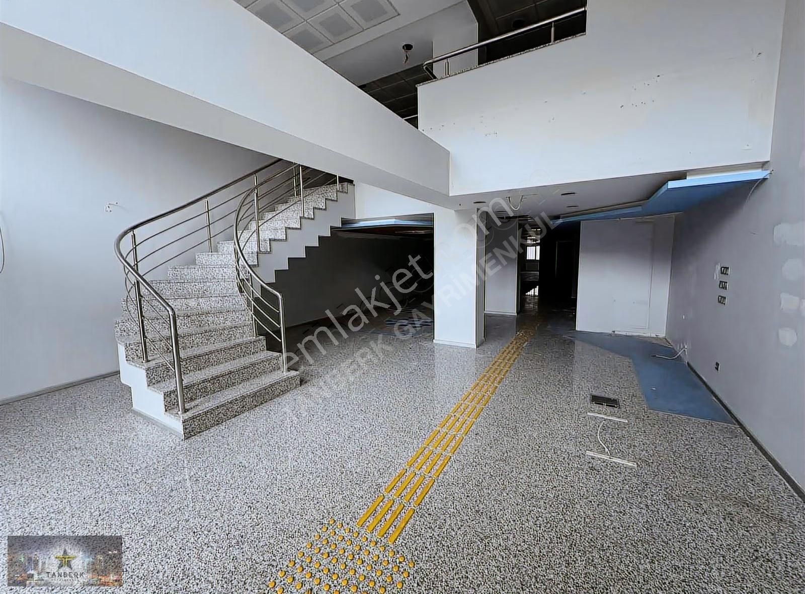 Kurumsala Kiralık İş Yeri 540 M2 Ana Cadde Üzerinde - Görsel 11