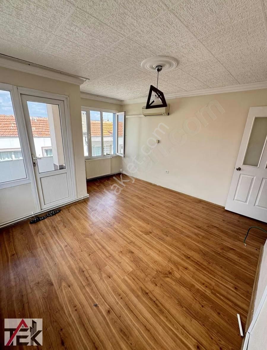 Bakımlı Doğalgazlı Deniz Manzaralı Merkezi 2+1 Daire - Görsel 3