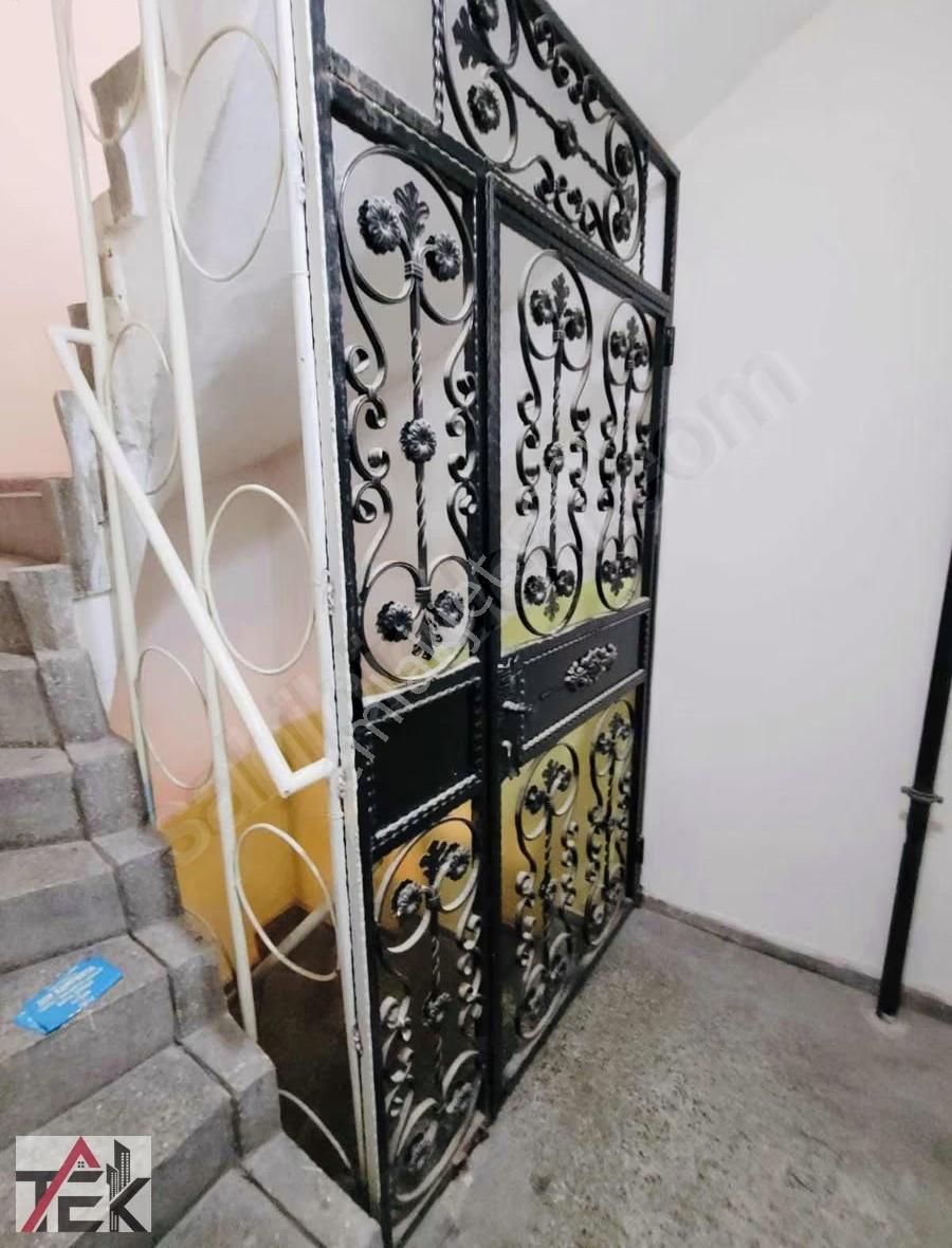 Halil Rıfat Paşa Caddesinde Bahçeli 1+1 Satılık Daire - Görsel 11