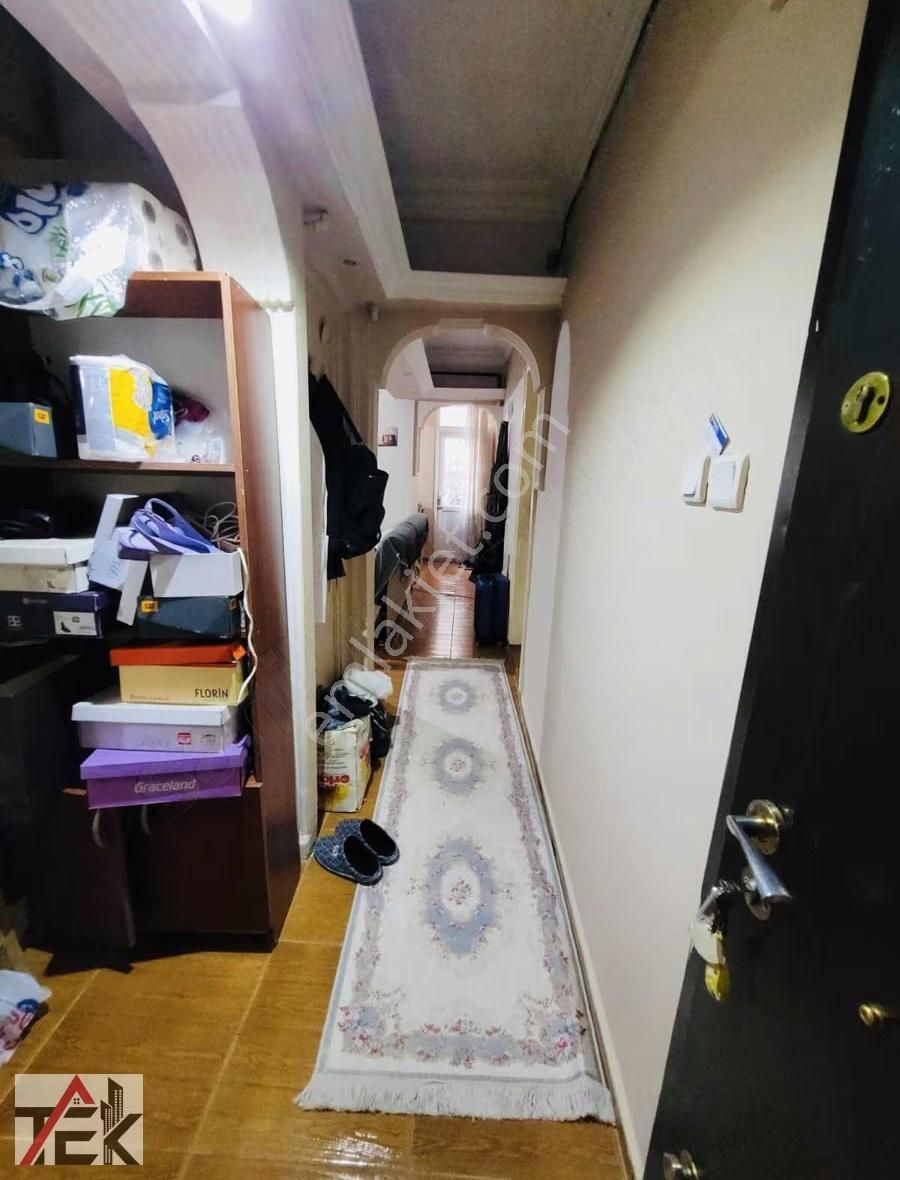 Halil Rıfat Paşa Caddesinde Bahçeli 1+1 Satılık Daire - Görsel 3