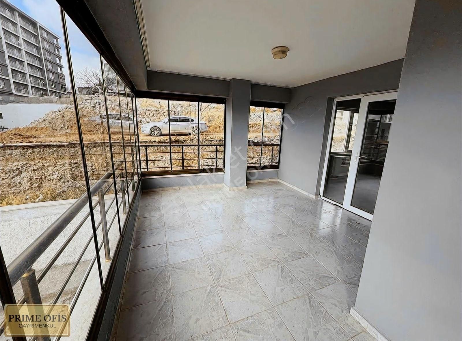 Feridun Çelik'te Yeni Binada Ebeveyn Banyolu Teras Balkonlu 3+1 - Görsel 3