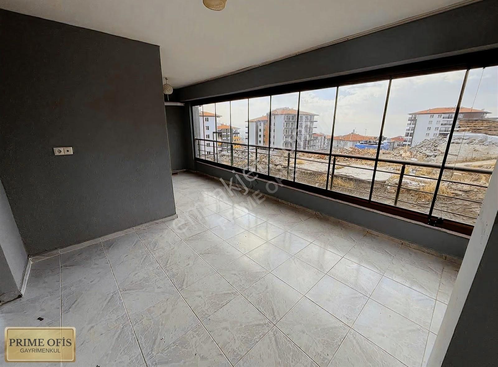 Feridun Çelik'te Yeni Binada Ebeveyn Banyolu Teras Balkonlu 3+1 - Görsel 45