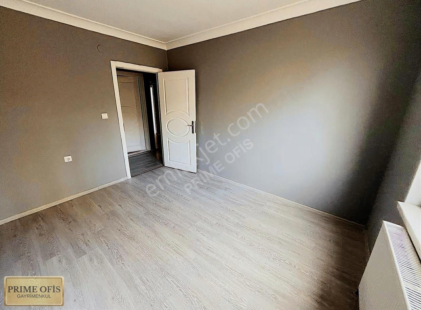 Feridun Çelik'te Yeni Binada Ebeveyn Banyolu Teras Balkonlu 3+1 - Görsel 18