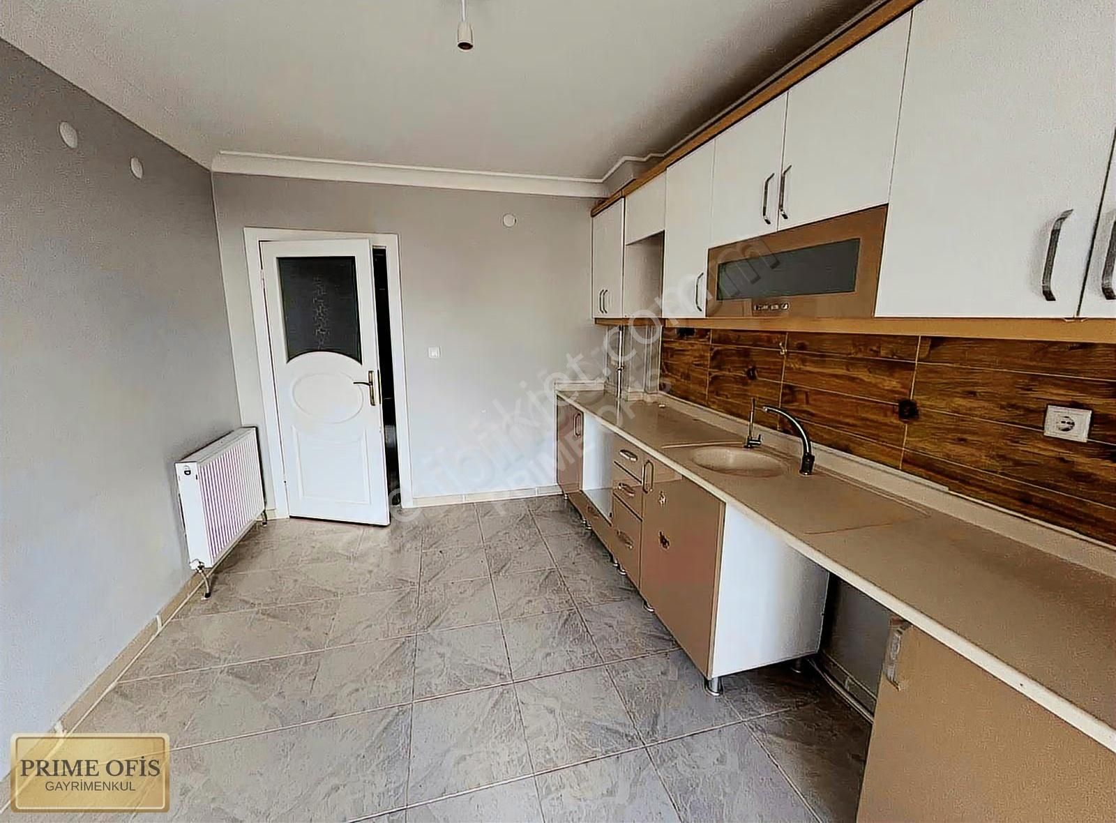 Feridun Çelik'te Yeni Binada Ebeveyn Banyolu Teras Balkonlu 3+1 - Görsel 16