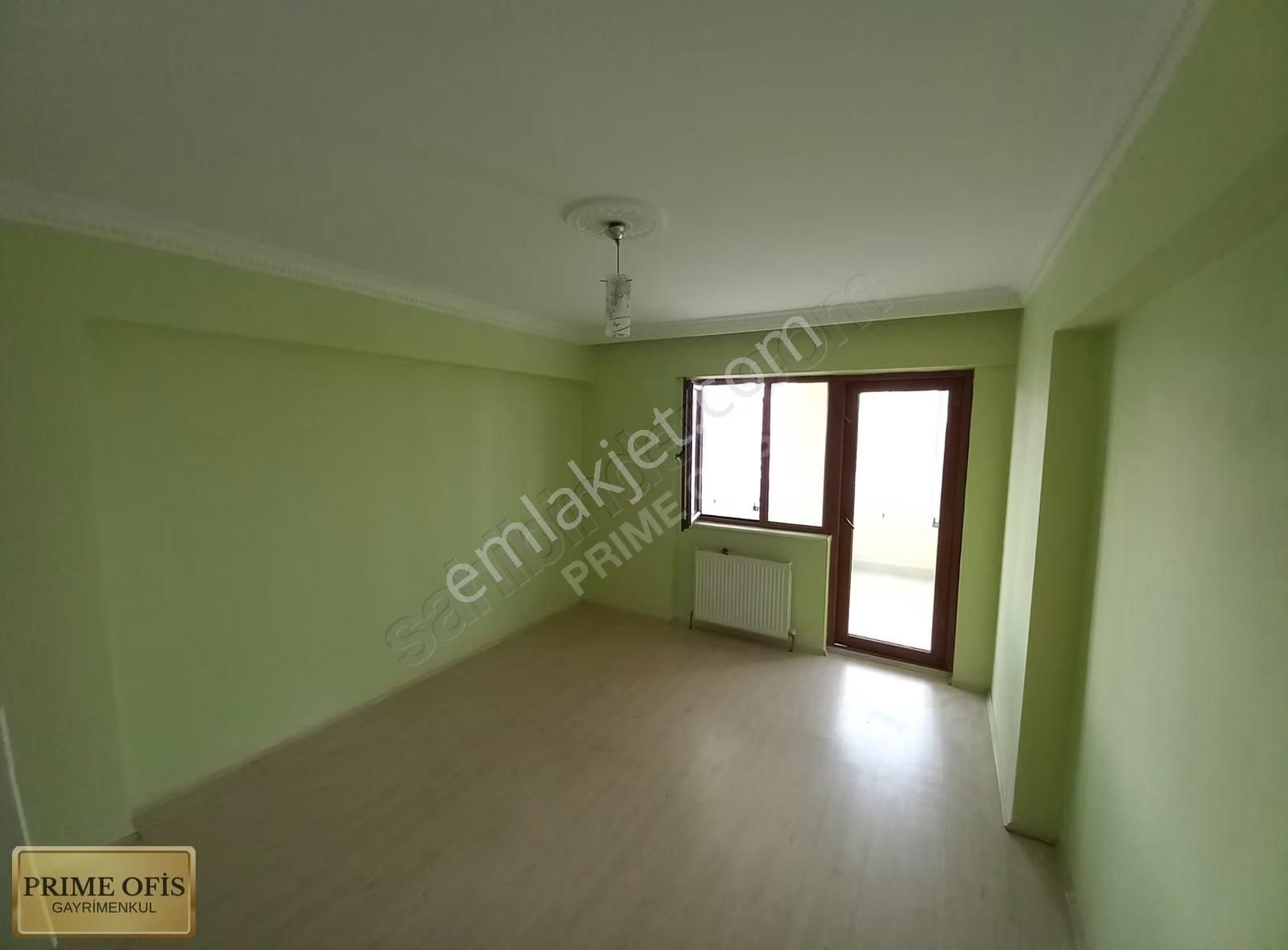 Güventepe'de Park Manzaralı Geniş 3+1 Site Dairesi - Görsel 17