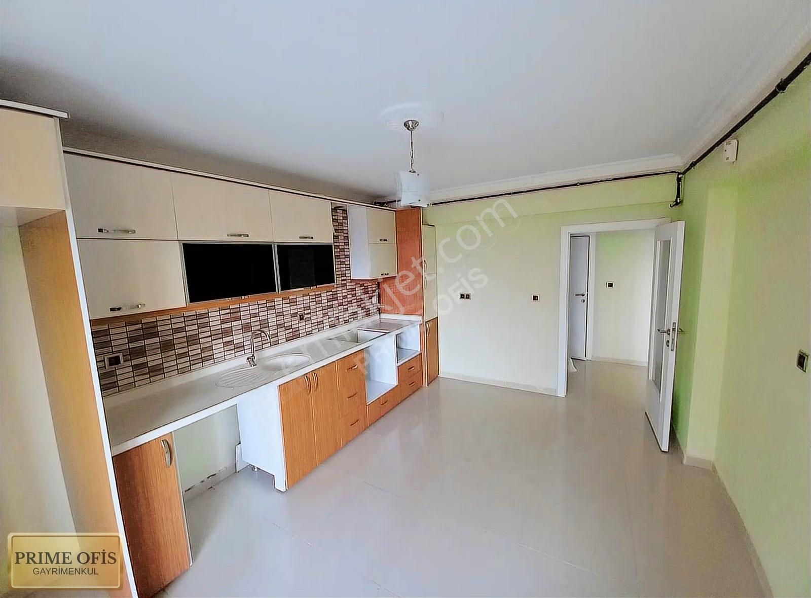 Güventepe'de Park Manzaralı Geniş 3+1 Site Dairesi - Görsel 3