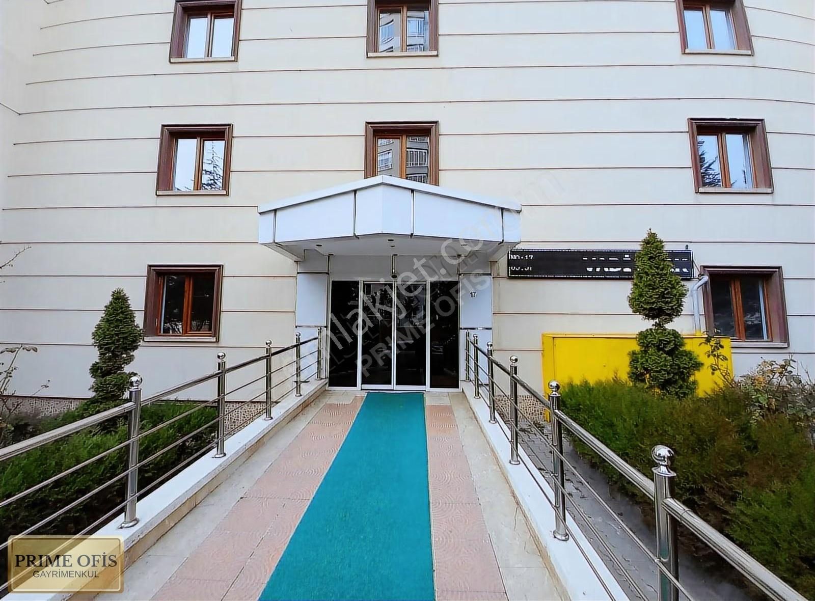 Güventepe'de Park Manzaralı Geniş 3+1 Site Dairesi - Görsel 13