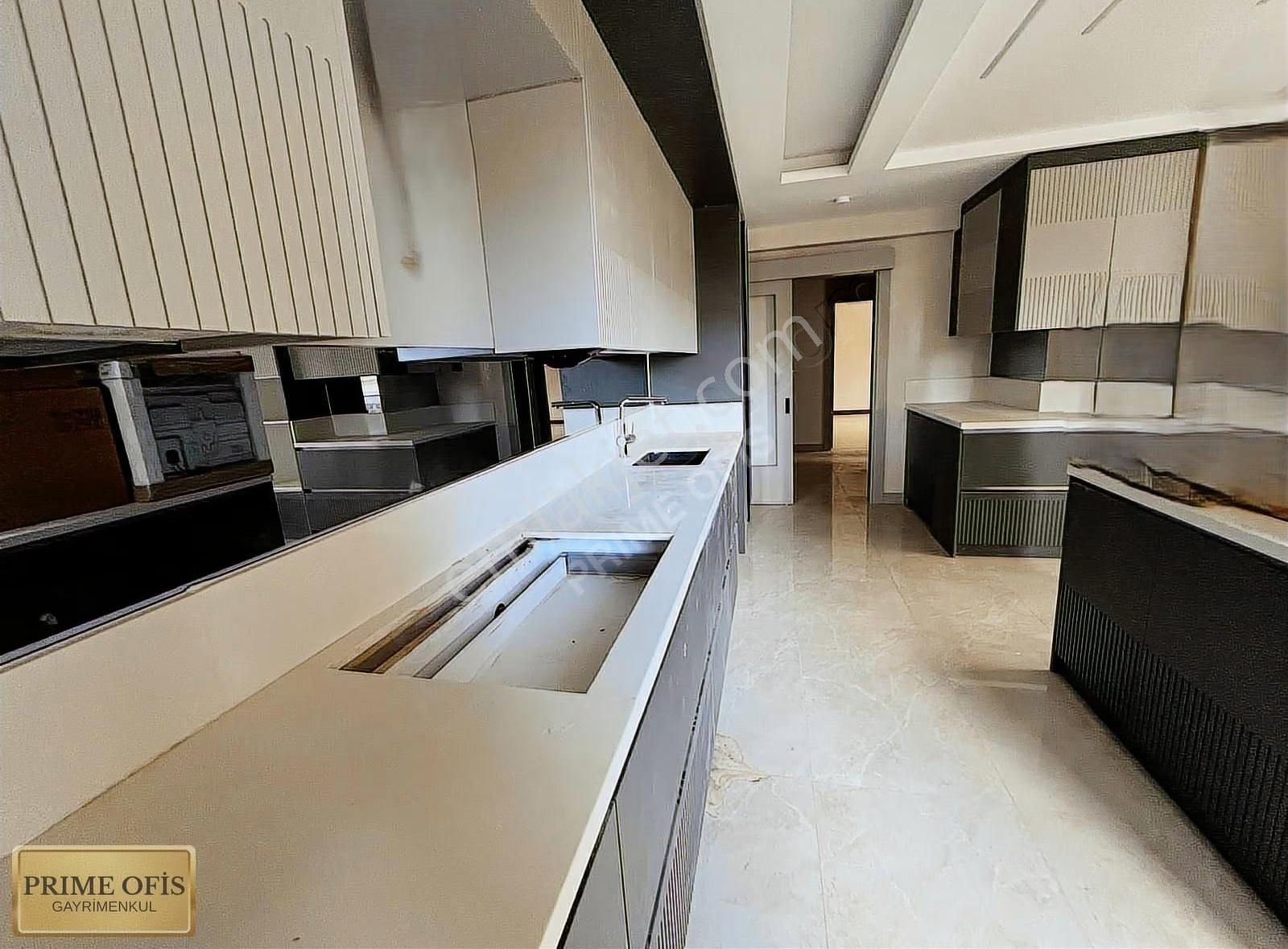 Ovacıkta 3 Banyolu 4,5+1 Kiralık Lüks Site Dairesi