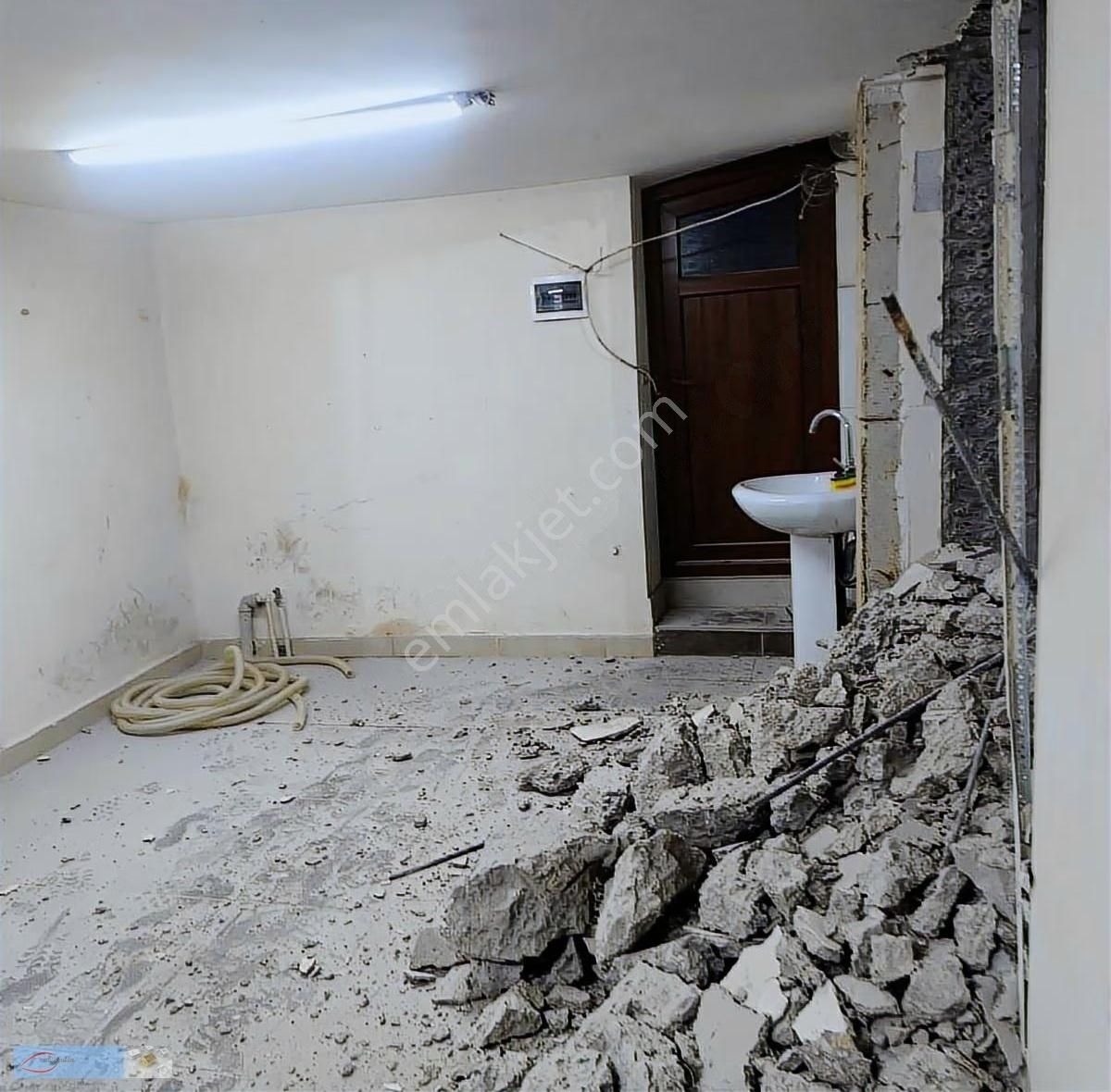 Sancaktepe De 320m2 Düz Giriş Kiralık Dükkan - Görsel 5