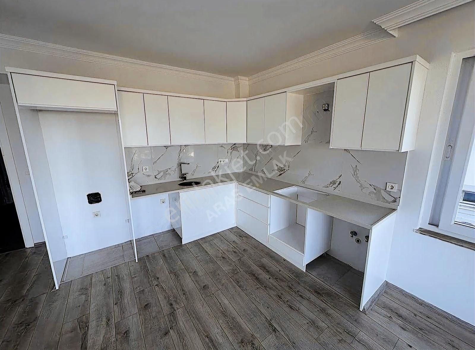 Aras'dan Patlangıçta Harika Manzaralı Geniş Ve Ferah 2+1 Daire - Görsel 29