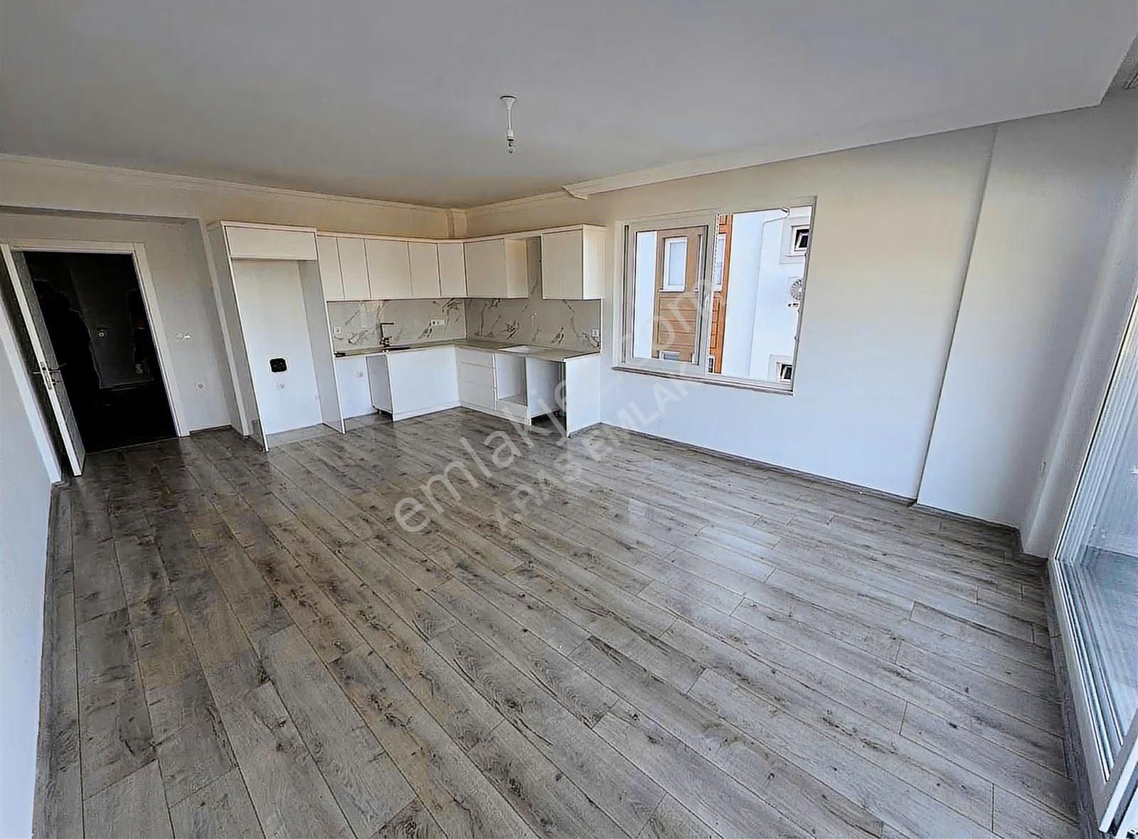 Aras'dan Patlangıçta Harika Manzaralı Geniş Ve Ferah 2+1 Daire - Görsel 3