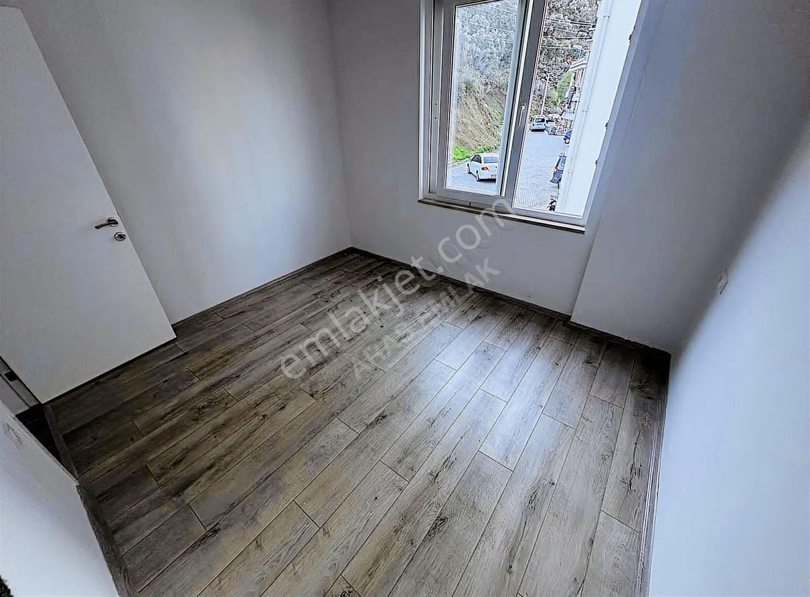 Aras'dan Patlangıçta Harika Manzaralı Geniş Ve Ferah 2+1 Daire - Görsel 28