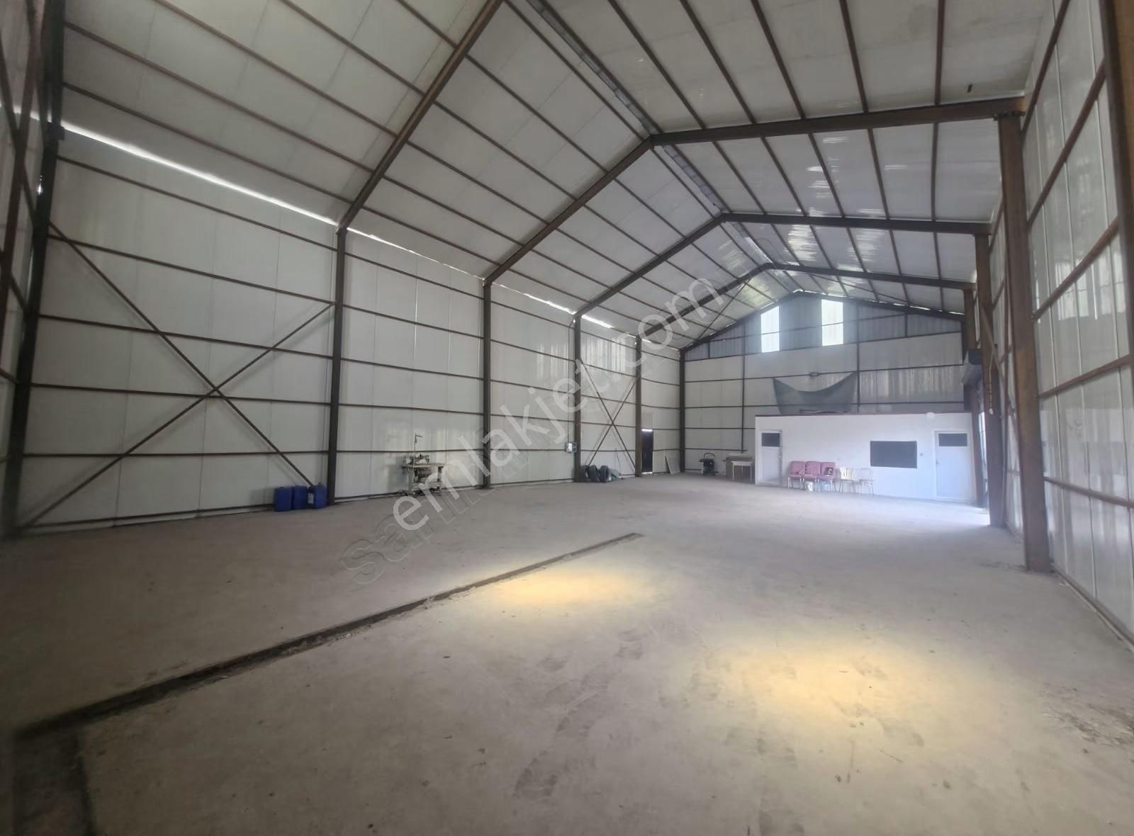 Yıldırım Vakıfta 250 M2 Kiralık Depo