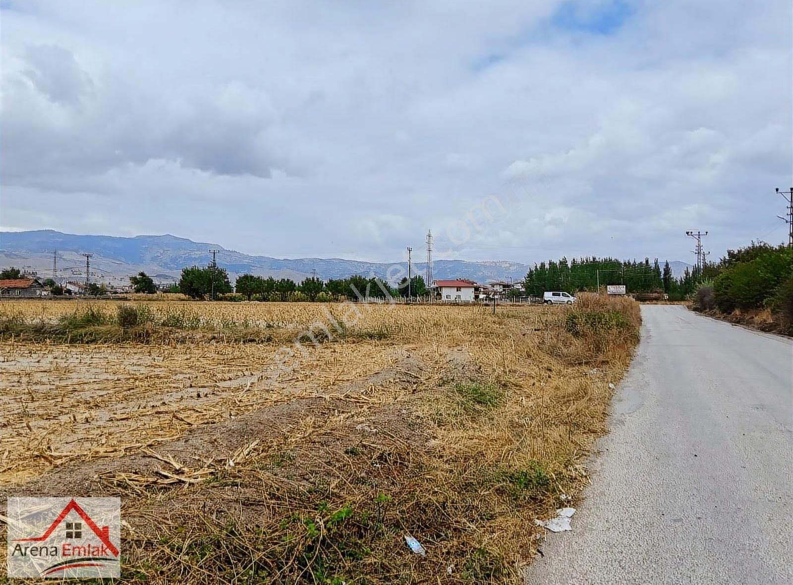Arena Emlak'tan Satılık Şehir Merkezinde Değerli Tarla - Görsel 13