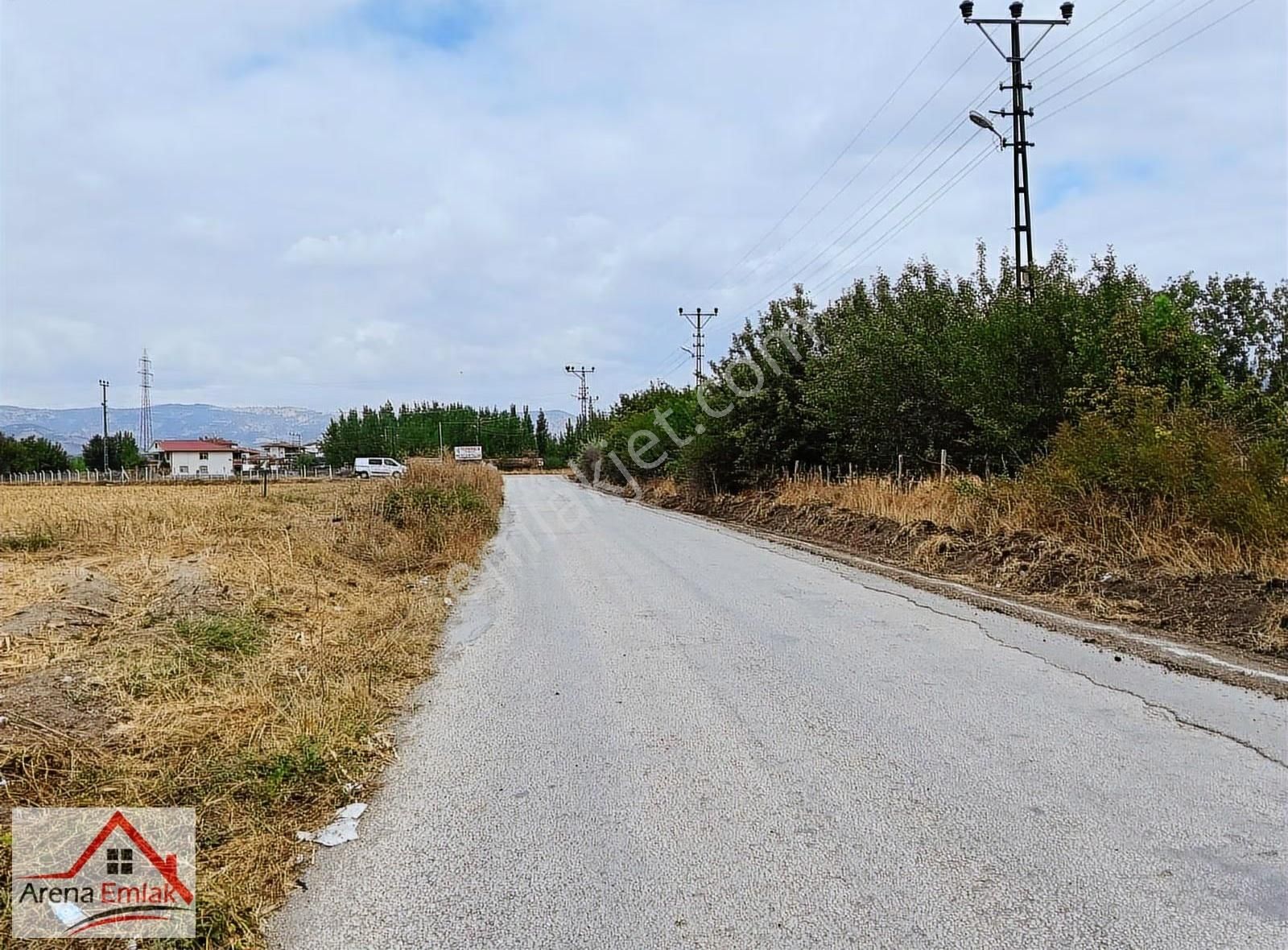 Arena Emlak'tan Satılık Şehir Merkezinde Değerli Tarla