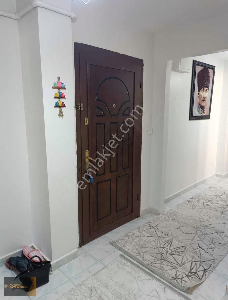 Alperen Gayrimenkul'den Bahçelievler'de 3+1 Satılık Daire