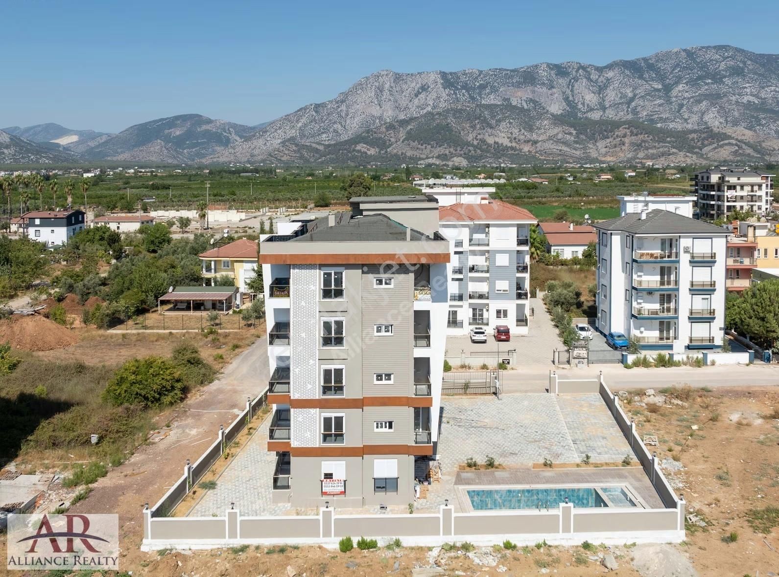 Bahçeyaka'da Yeni Bina 1+1 Giriş Kat Doğalgaz+panjur+havuz - Görsel 13