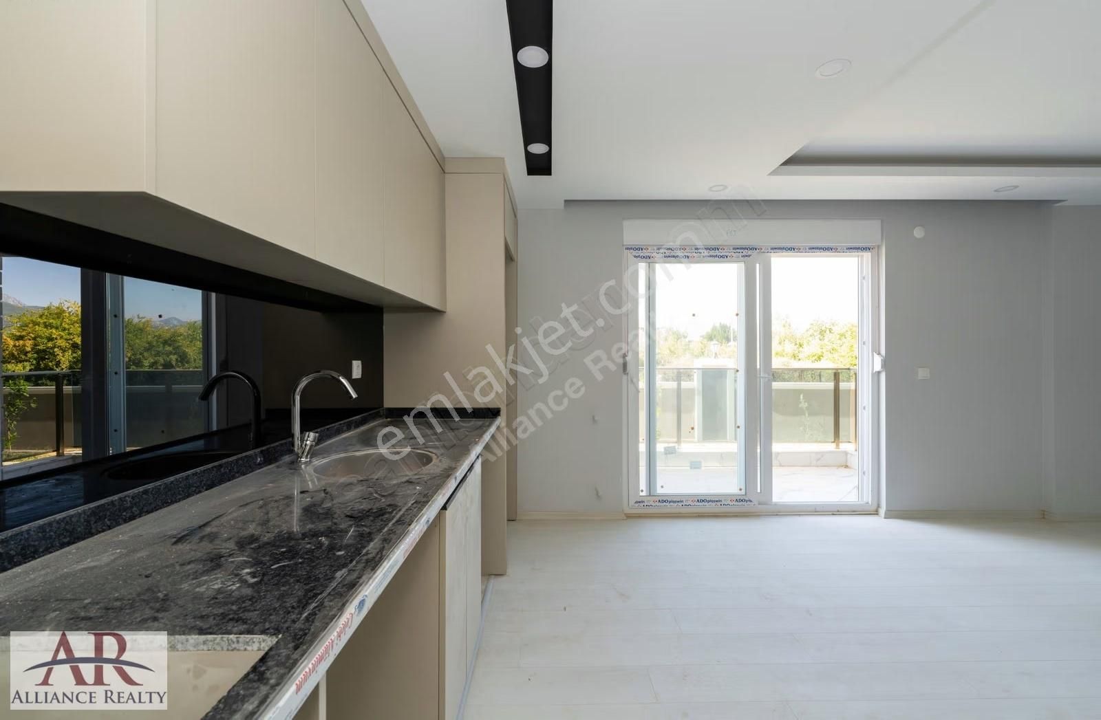 Bahçeyaka'da Yeni Bina 1+1 Giriş Kat Doğalgaz+panjur+havuz - Görsel 14