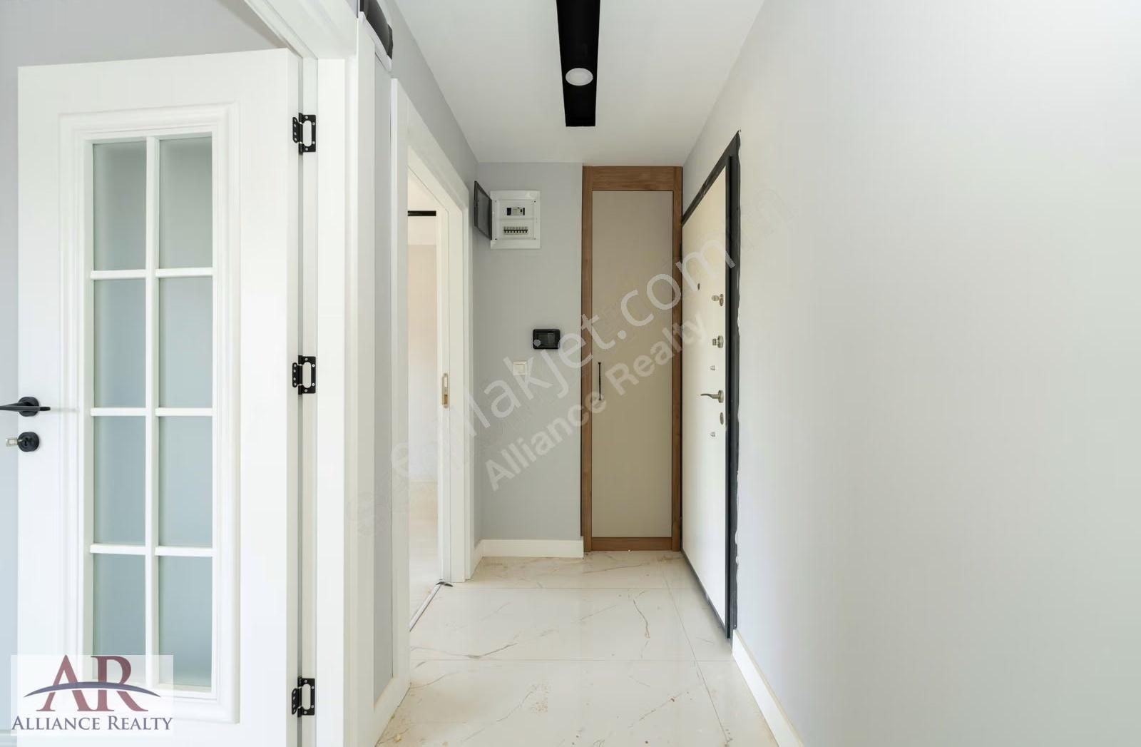 Bahçeyaka'da Yeni Bina 1+1 Giriş Kat Doğalgaz+panjur+havuz - Görsel 6