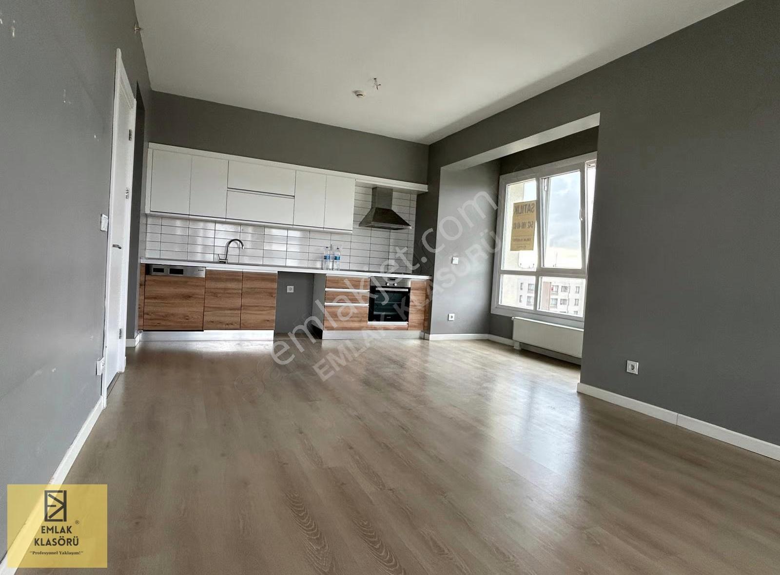 Tuzla Aydınlı'da Lokum Rezidans Adalar Manzaralı 2+1