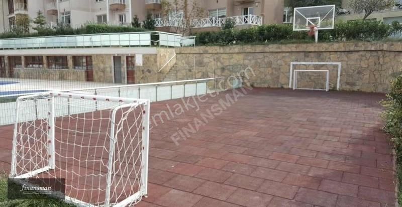 Kelepir... Fırsat.. Havuzlu.. Geniş Bahçeli.. Köşe.. Ferah Villa - Görsel 22