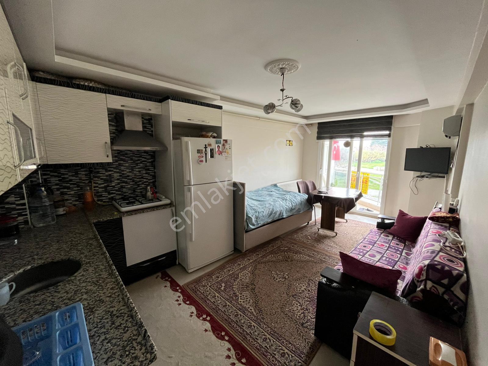 Kuşlubahçe Mahallesinde 10 Yaşında 2+1 Daire Fırsatı