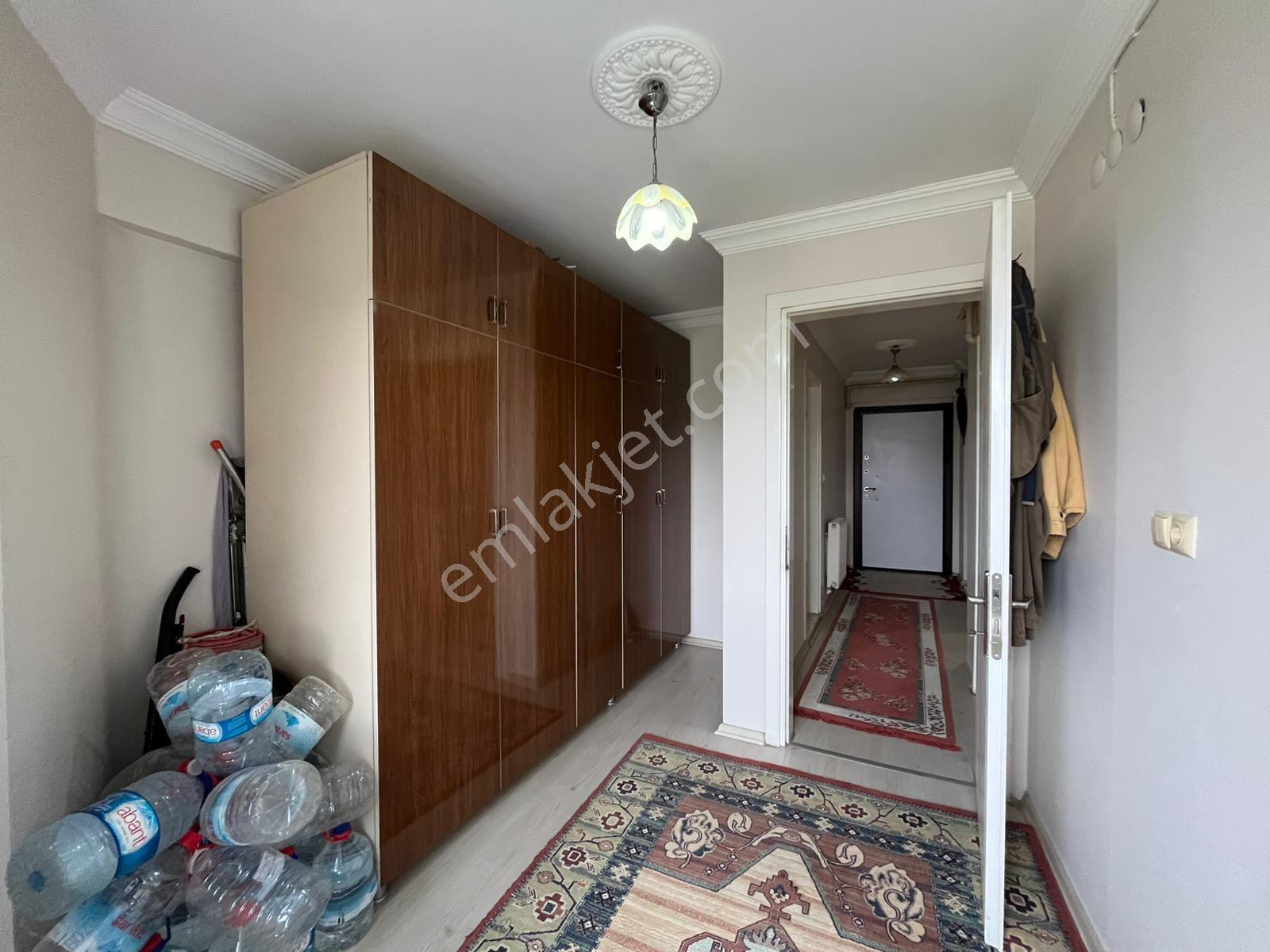 Kuşlubahçe Mahallesinde 10 Yaşında 2+1 Daire Fırsatı - Görsel 7