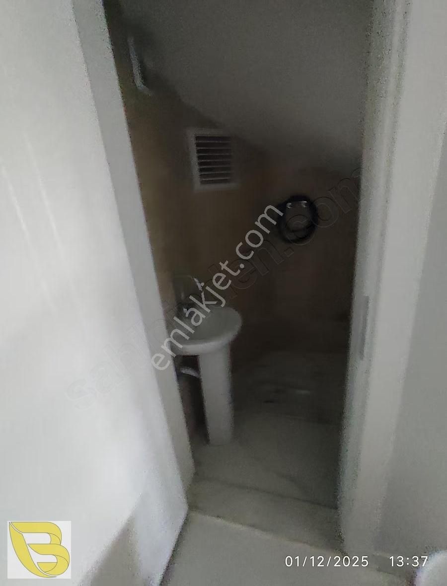 Nuray Ayhan'dan Yeniköyde 6+2 Satılık Çatı Dubleks - Görsel 7