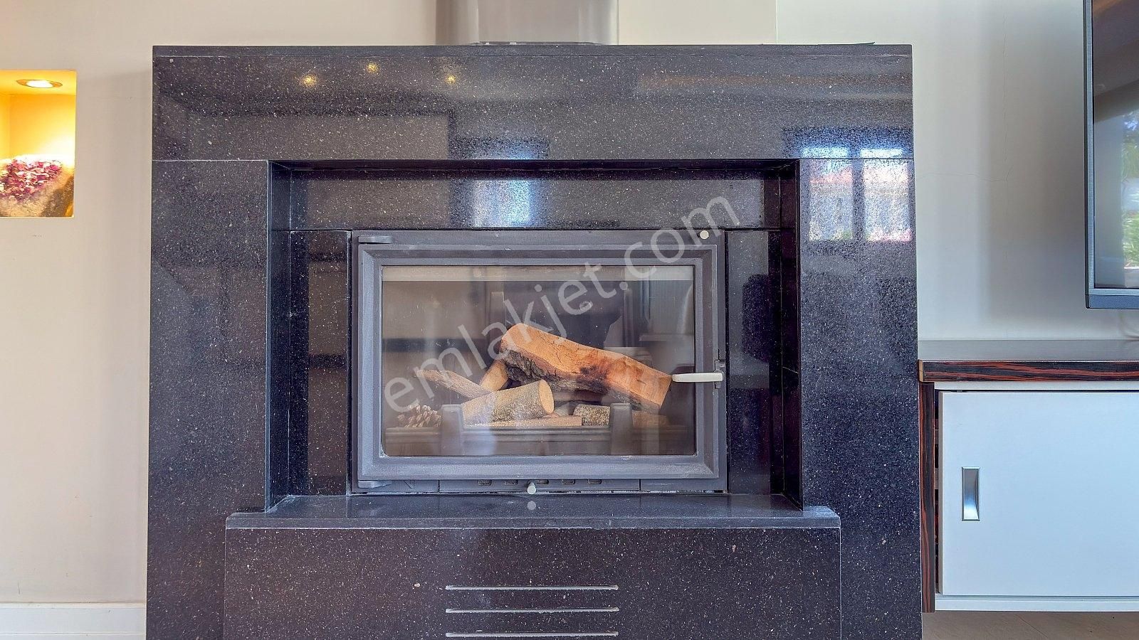 Alaçatı`da 350 M2 Arsa İçinde Havuzlu Tam Müstakil Villa | Tekce - Görsel 33