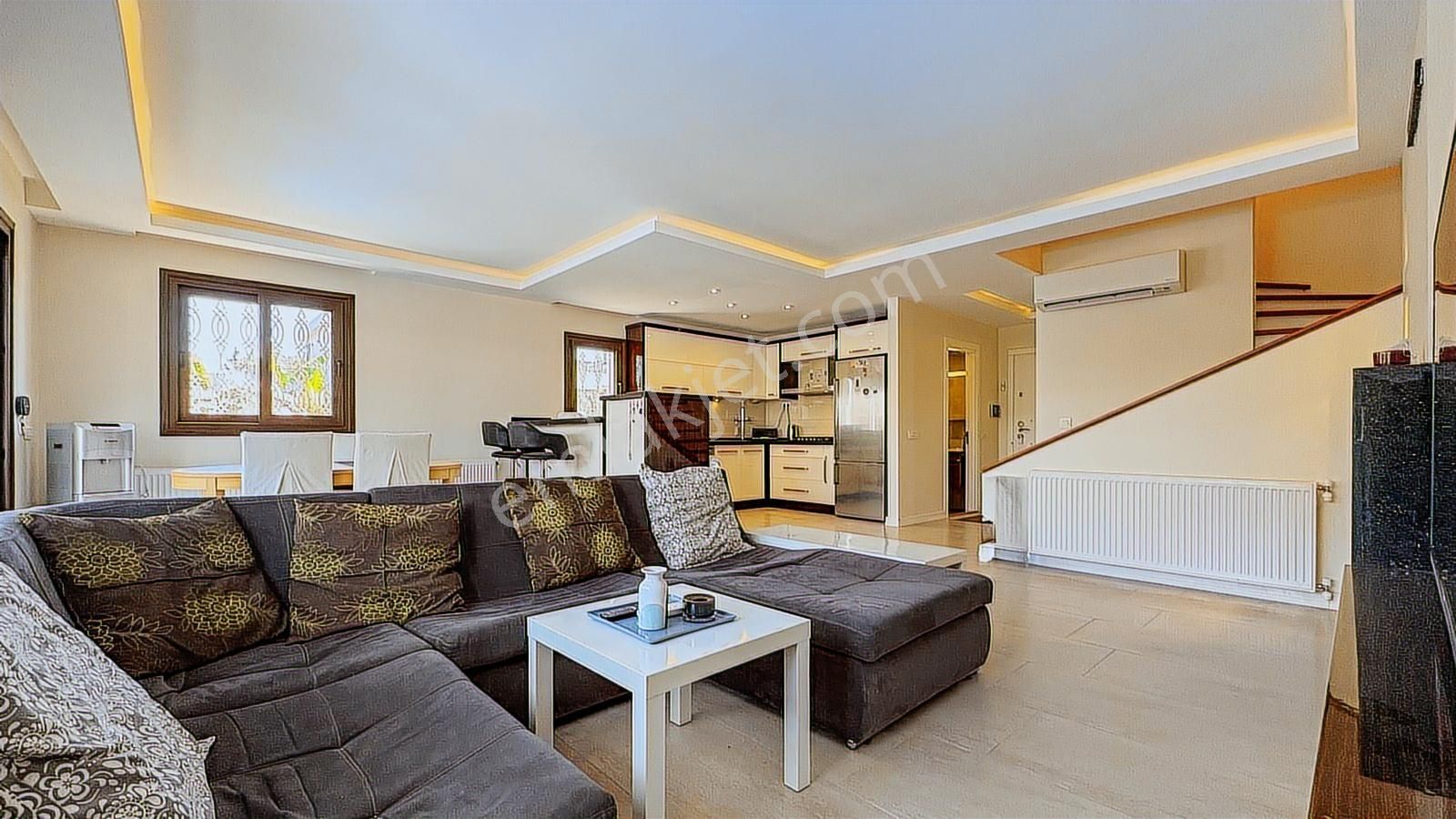 Alaçatı`da 350 M2 Arsa İçinde Havuzlu Tam Müstakil Villa | Tekce - Görsel 28