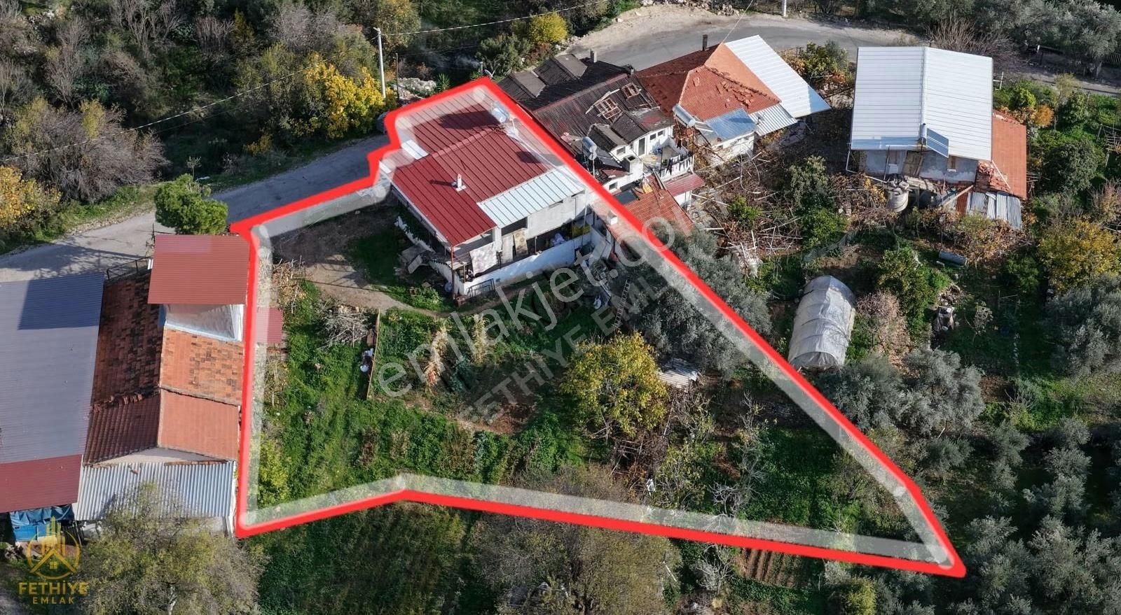 Fethiye İncirköy De Satılık 2 Adet Ev Ve Arsası 1092 M2