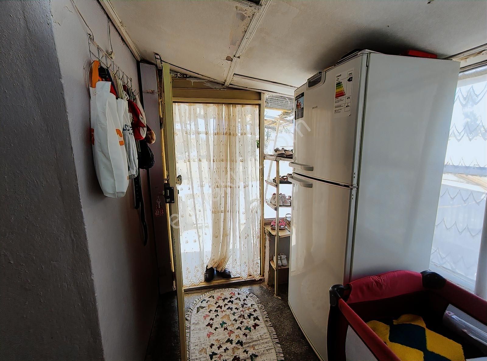 Özpınar ,dan Bahçelievler Satılık Müstakil 314 M2 Yalıtım-kombi - Görsel 8