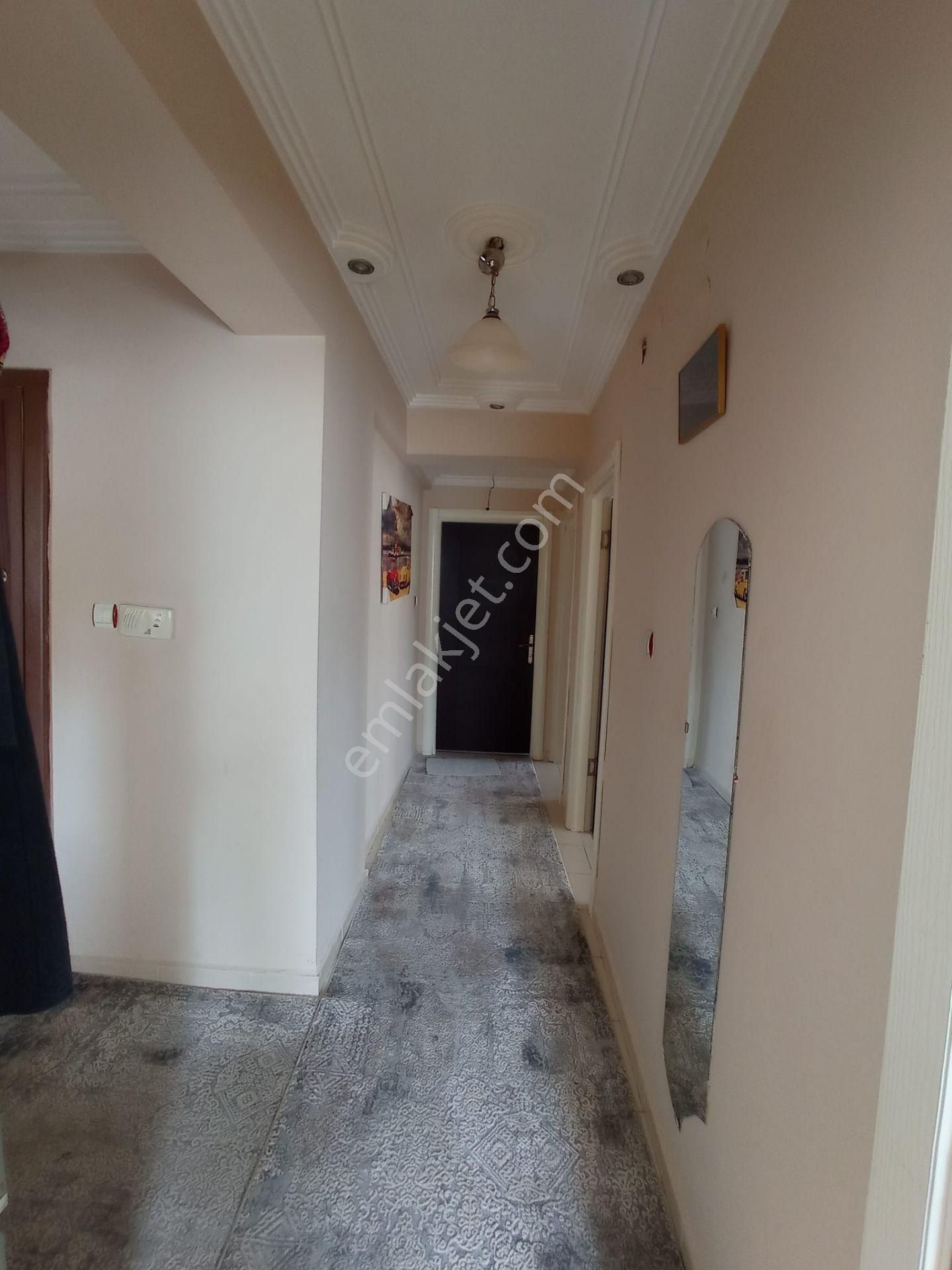 Afyon Üçok Emlaktan Mareşal F Çakmak Mah Satılık 2+1 Temiz Bakımlı Lüx Daire - Görsel 6