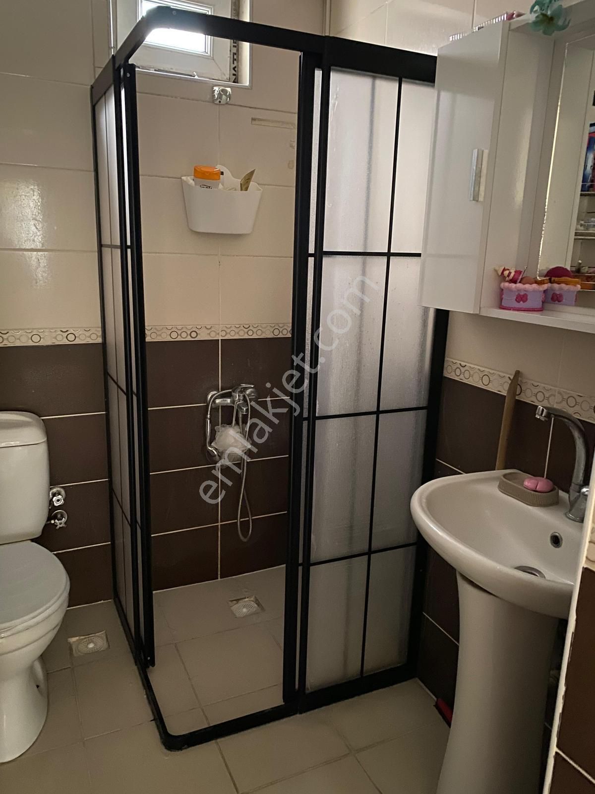 Afyon Üçok Emlaktan Mareşal F Çakmak Mah Satılık 2+1 Temiz Bakımlı Lüx Daire - Görsel 13