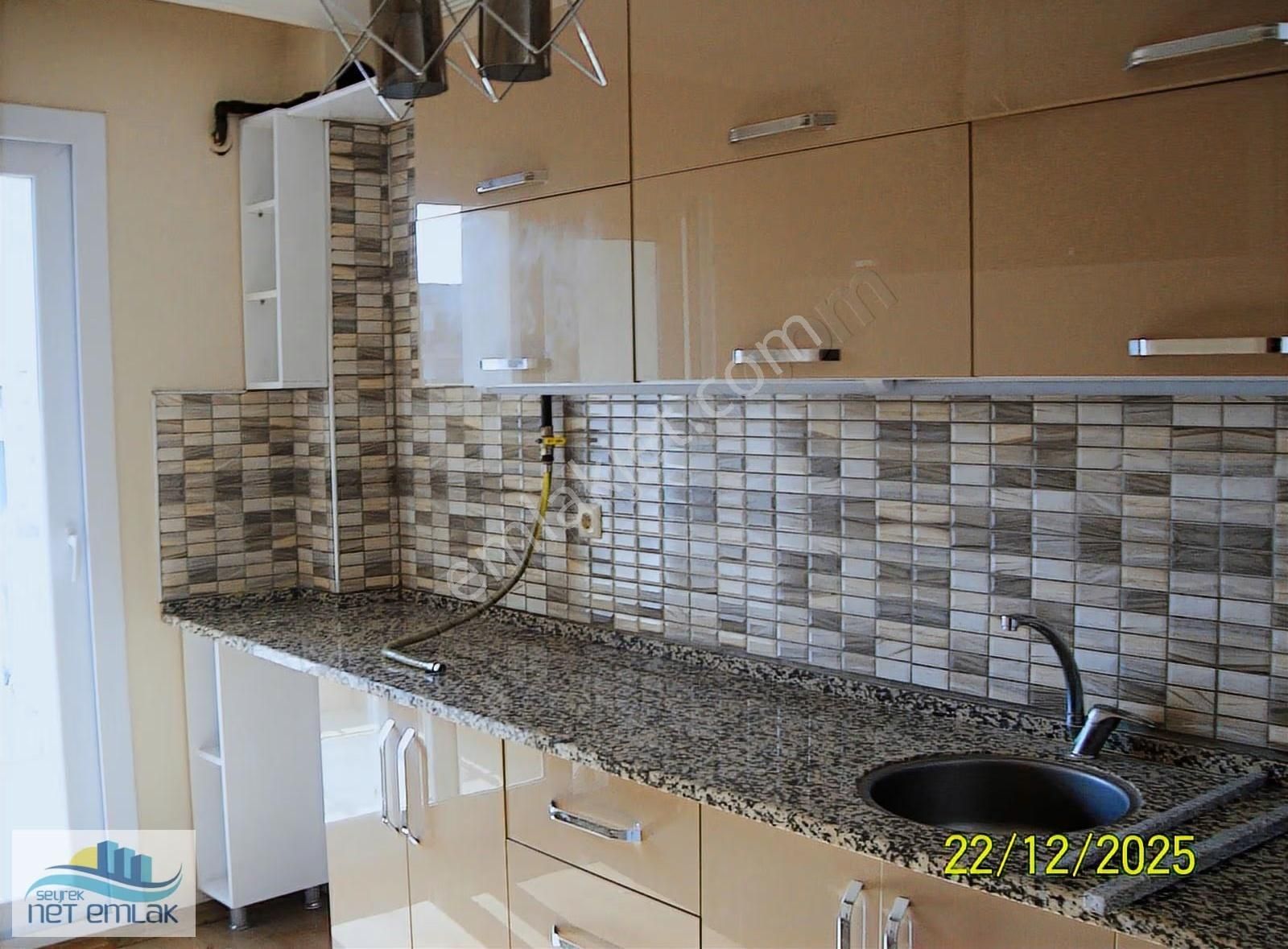 Seyrek De Kapalı Mutfak 2+1 Doğalgazlı Ara Kat Daire 20.000.tl