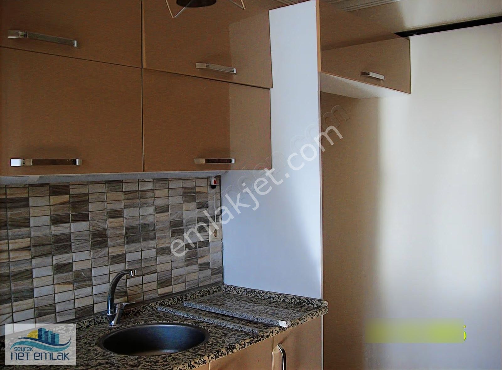 Seyrek De Kapalı Mutfak 2+1 Doğalgazlı Ara Kat Daire 20.000.tl - Görsel 16