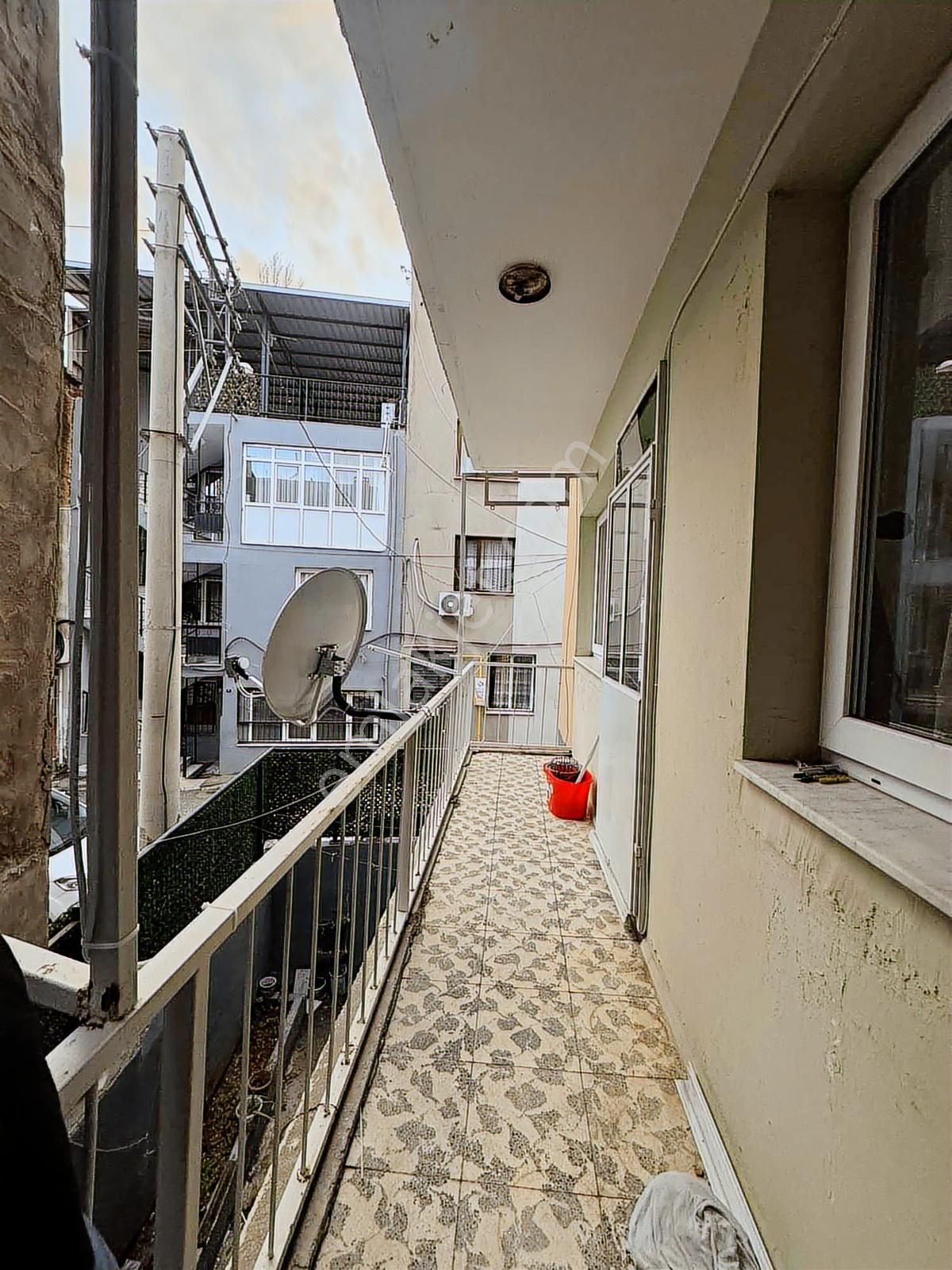 Buca Fırat Mah. 120 M2. 2+1 Satılık D.gazlı Arakat Daire - Görsel 15