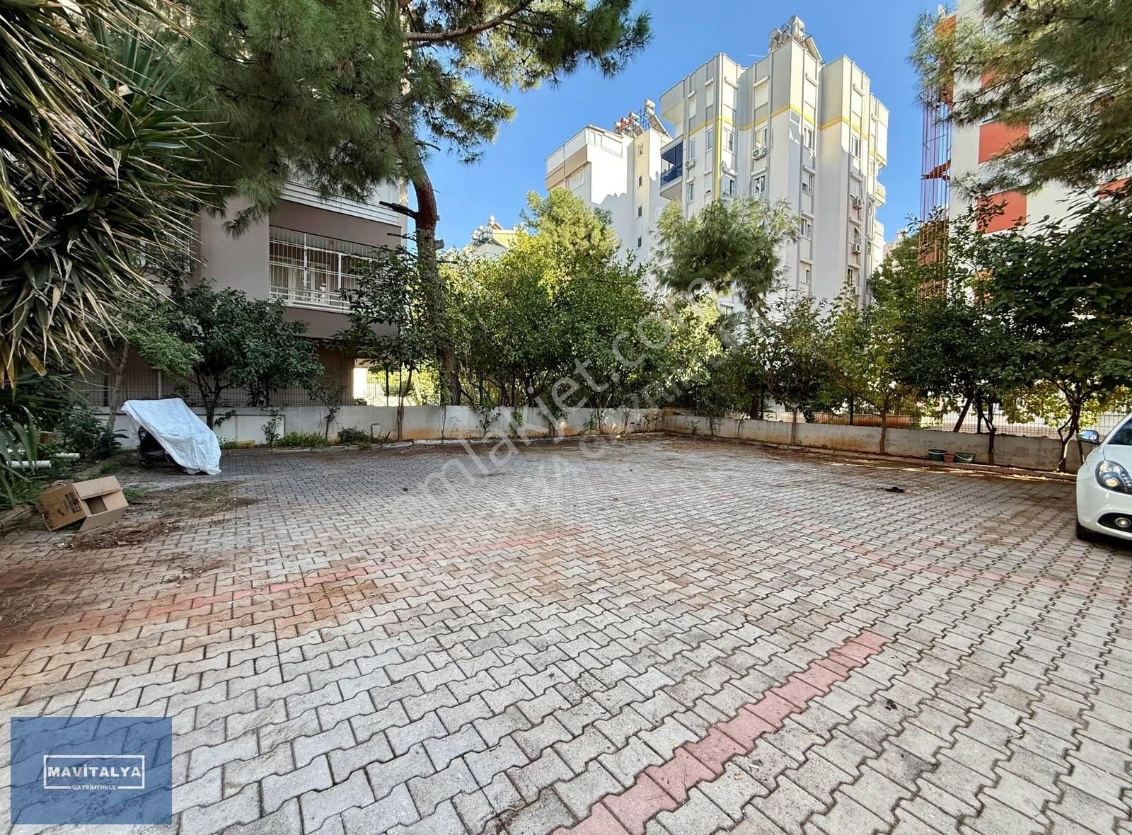 Altınkumda Asansörlü Katta Tek Daire - Görsel 12