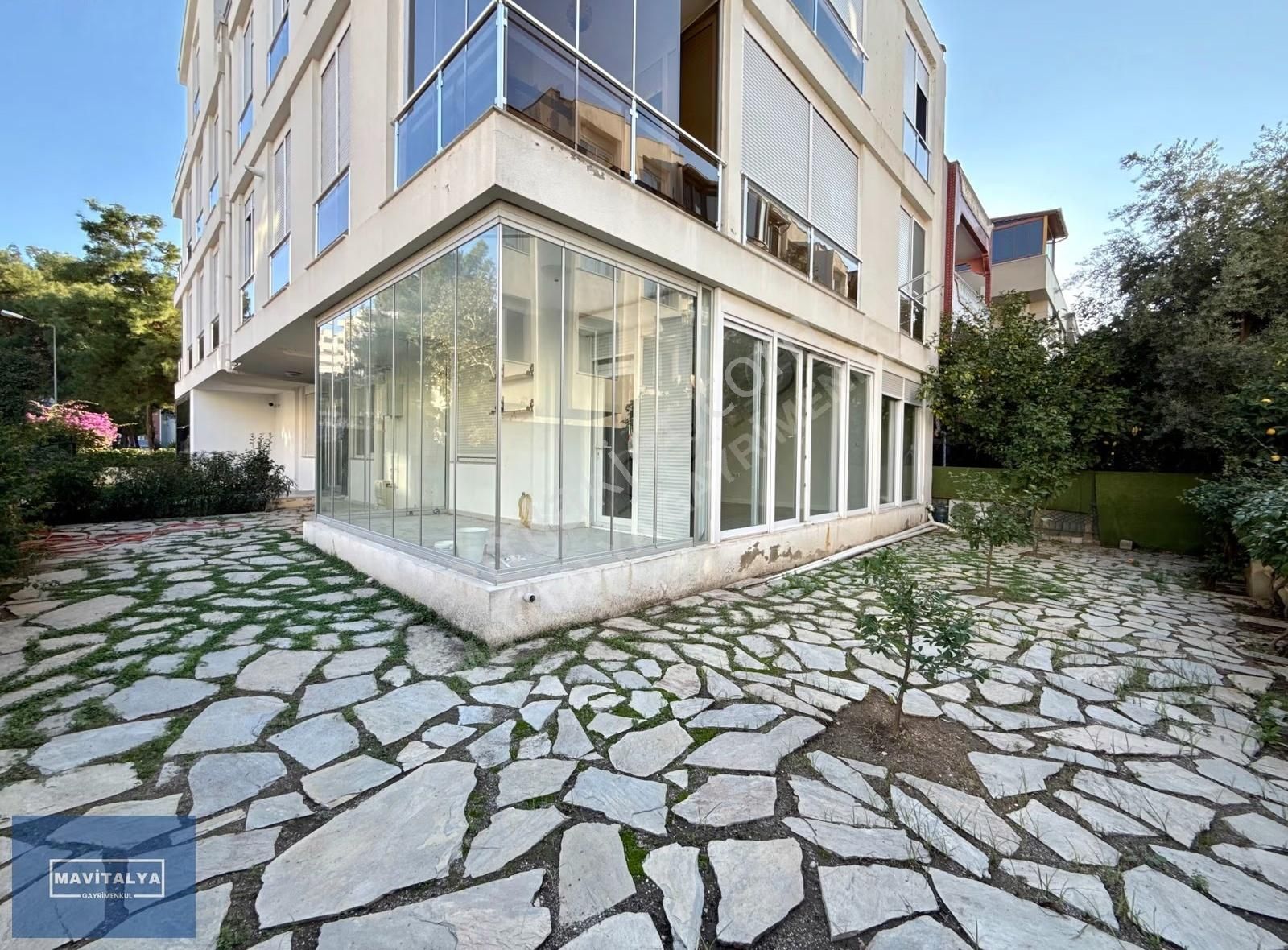 Uluç'ta Kiralık Bahçe Kullanımı Olan 2+1 Geniş Bahçe Katı Daire