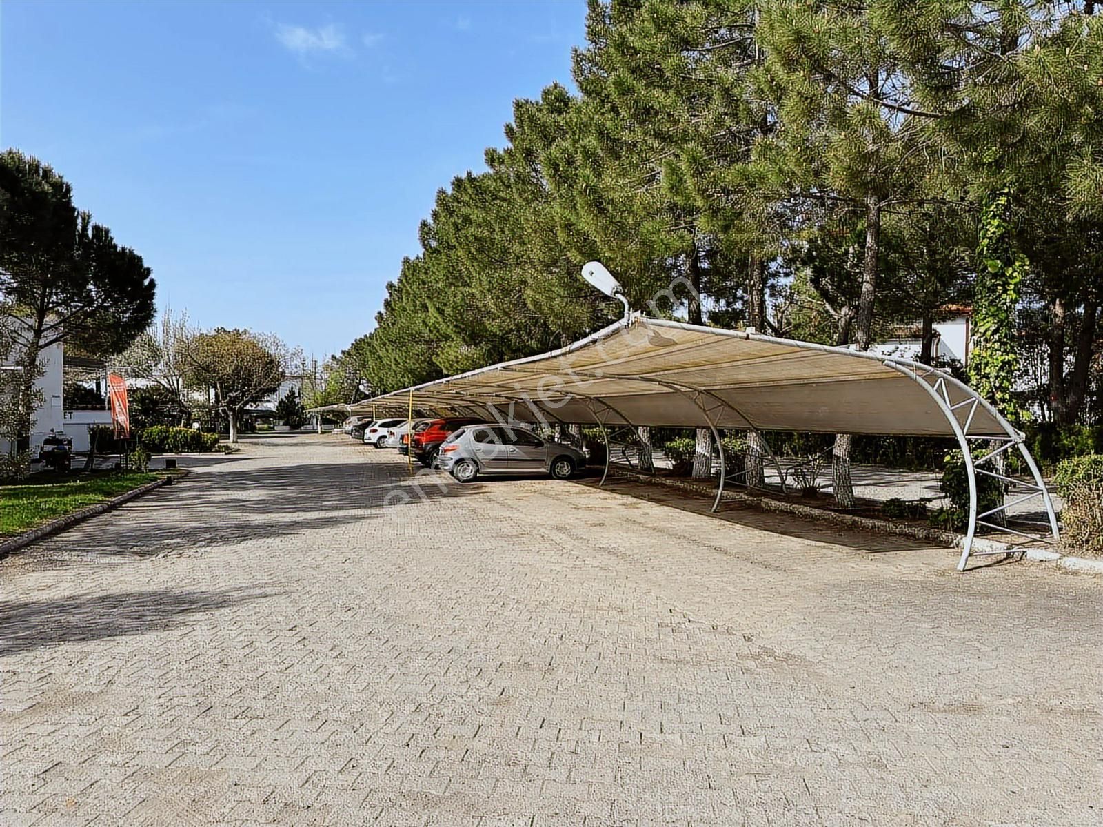 Ayvalık'ta Denize 100m Müstakil 3+1 Villa - Görsel 35