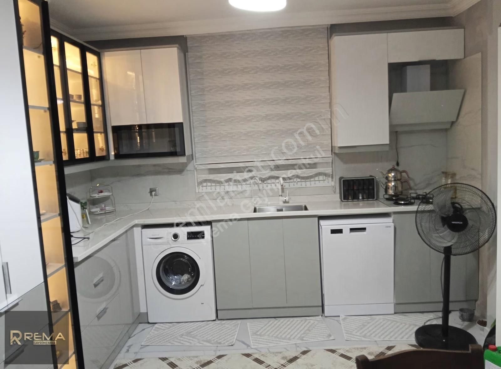 Sarıçam Belediye Civarı 3+1 K.mutfak Geniş Oturumlu Lüks Daire ! - Görsel 5